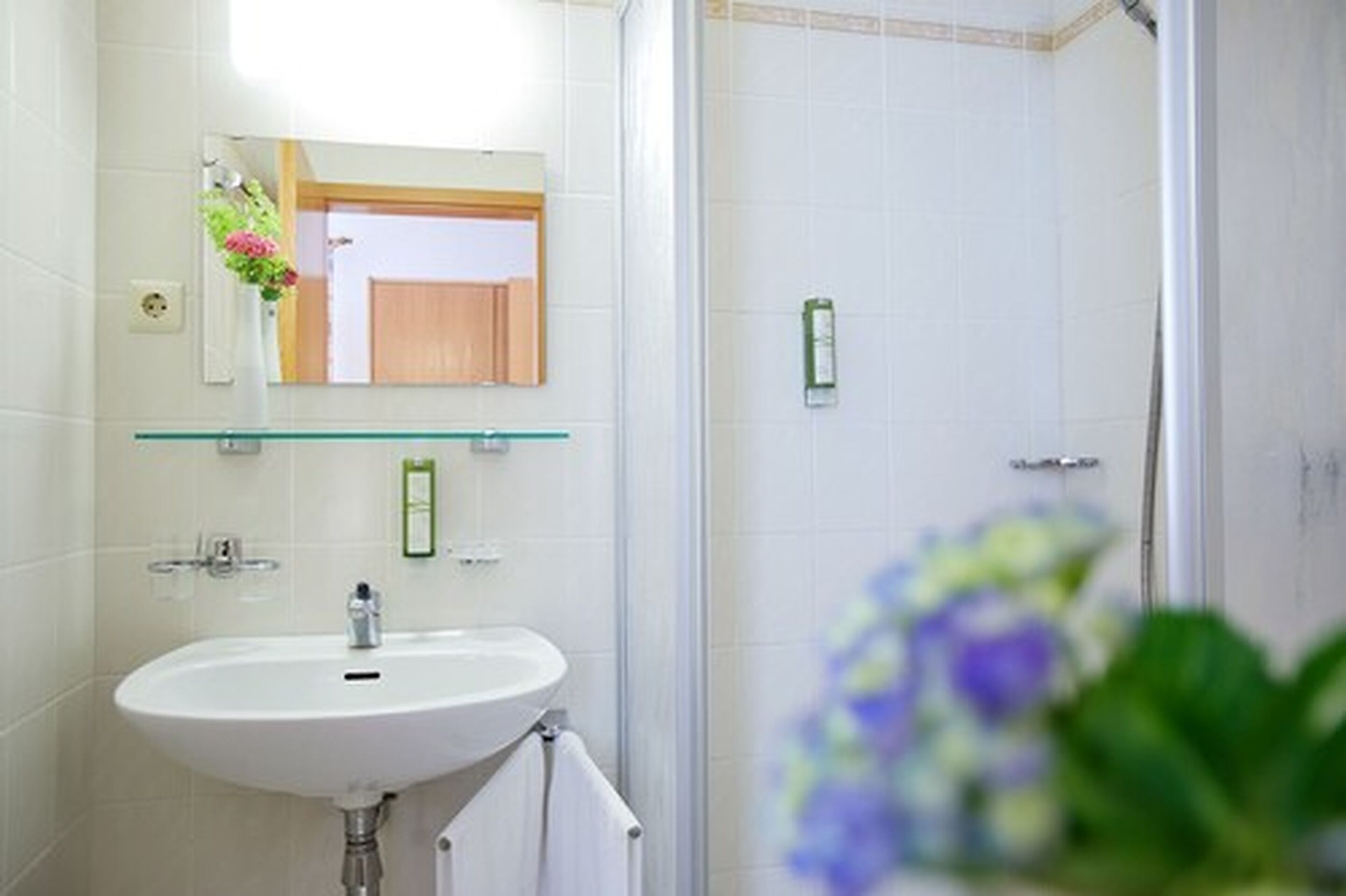 shower, free toiletries, hair dryer, bathrobes