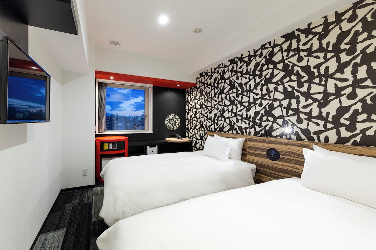 In-room safe, soundproofing, iron/ironing board, free WiFi