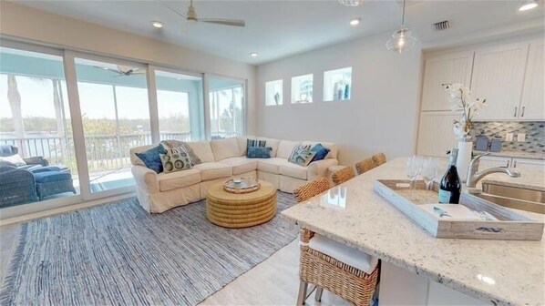 Unclassified image, 1 of 41, button