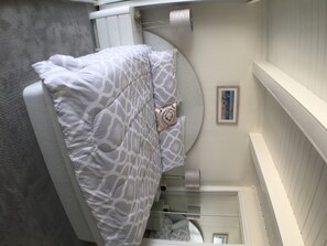 4 bedrooms, free WiFi