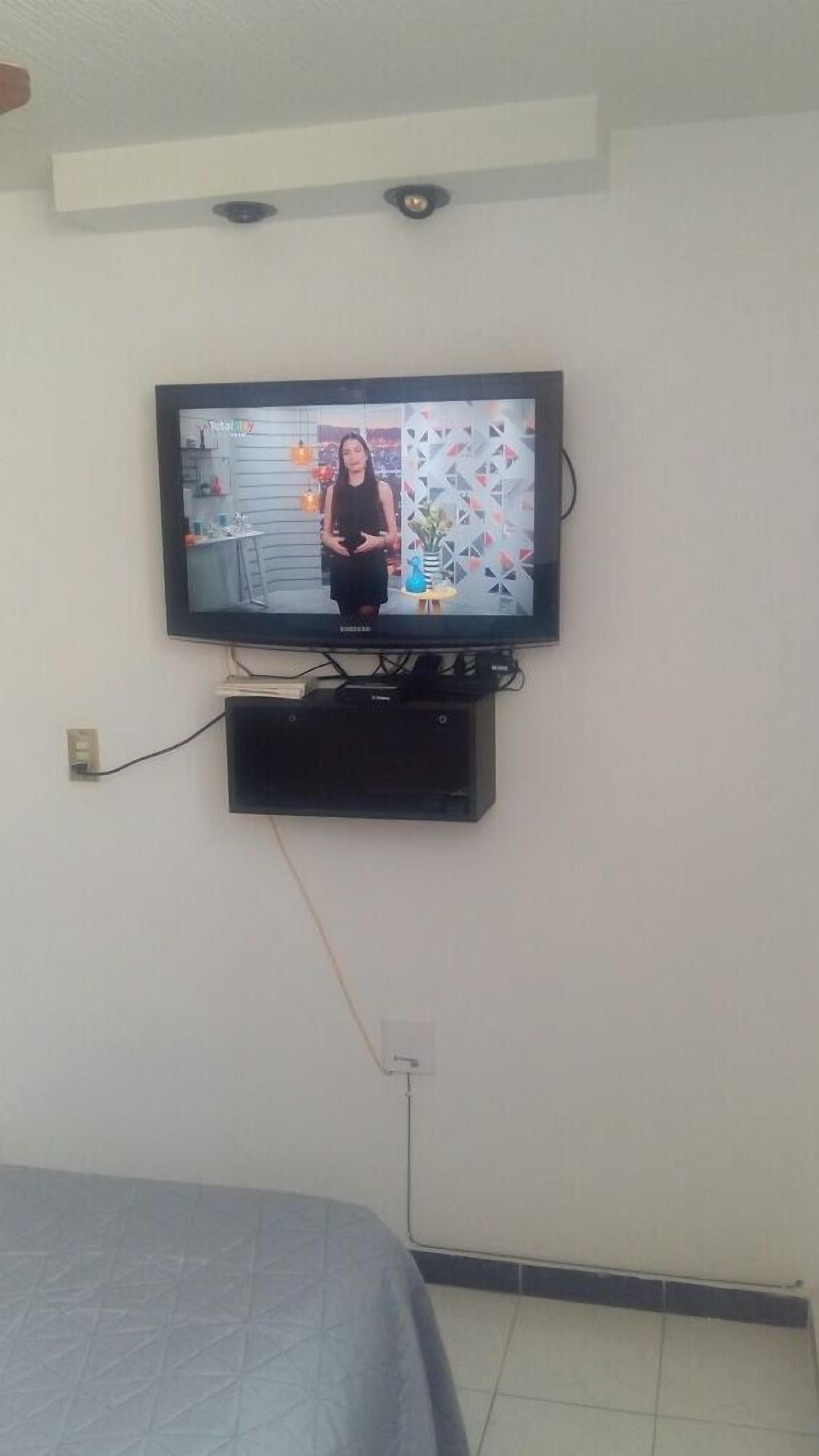 2 bedrooms, iron/ironing board, Internet