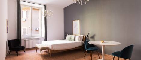 1 slaapkamer, een strijkplank/strijkijzer, wifi, beddengoed