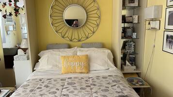 In-room safe, iron/ironing board, free WiFi, bed sheets