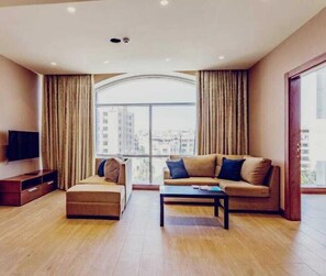 Royal Suite, 2 Bedrooms | Minibar, in-room safe, desk, blackout drapes - The Seventh Star Hotel Suites (Amman)