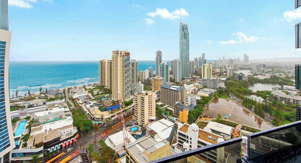 Level 29 Design Apartment, 2 Bedrooms, Ocean View | Balcony view