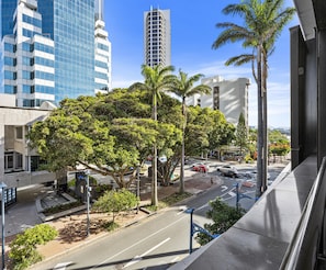 Luxury Spa Designer, 2 Bedroom 2 Bathroom, Family Apartment | Balcony view - Circle on Cavill - Apartment Stay Private (Surfers Paradise)
