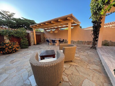 Ca’ Giulia Baja Sardinia-Costa Smeralda. Lovely sea view villa with garden. 