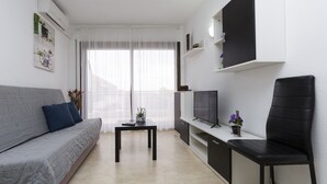 Unclassified image, 3 of 32, button - AQUAMARINA A HomeStay by Turismar (La Pineda)