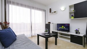 Unclassified image, 4 of 32, button - AQUAMARINA A HomeStay by Turismar (La Pineda)