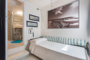 4 bedrooms, in-room safe, iron/ironing board, travel crib