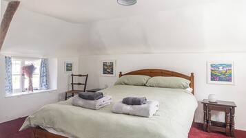 2 chambres, fer et planche à repasser, lit parapluie, Wi-Fi gratuit