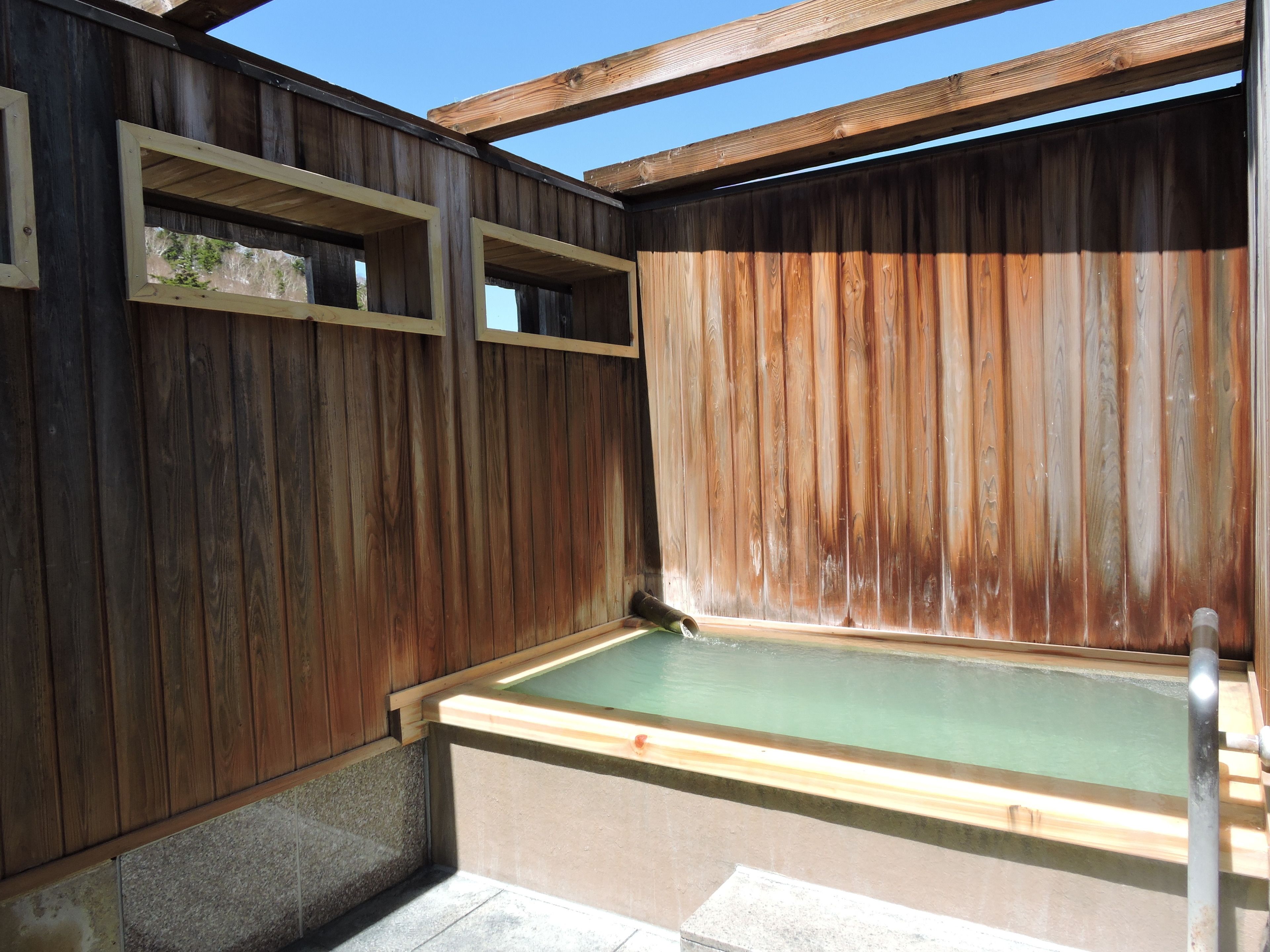 น้ำพุร้อน