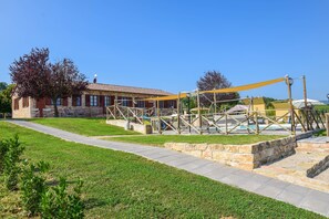 Property grounds - House with private pool, large garden at 6km from Todi. Panoramic views!!! (Todi)