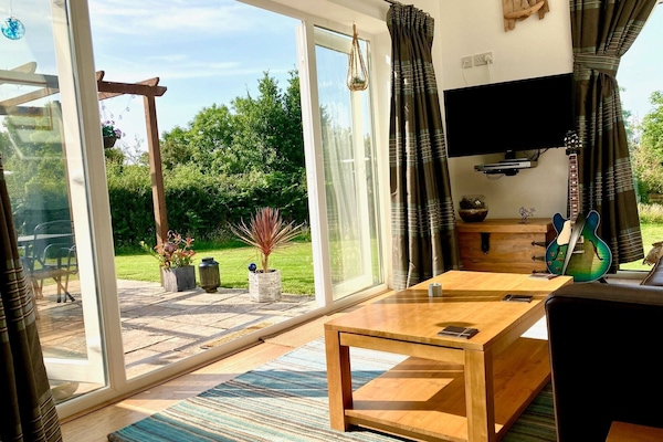 Enjoy the sunshine from the lounge