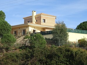Exterior - PRIVATE VILLA - with pool & hot tub, near Isla Cristina, Ayamonte & Islantilla (Isla Cristina)
