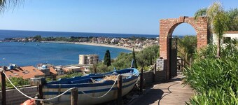 *Luxury* VILLA VITTORIO* Taormina, Etna & SEAVIEW