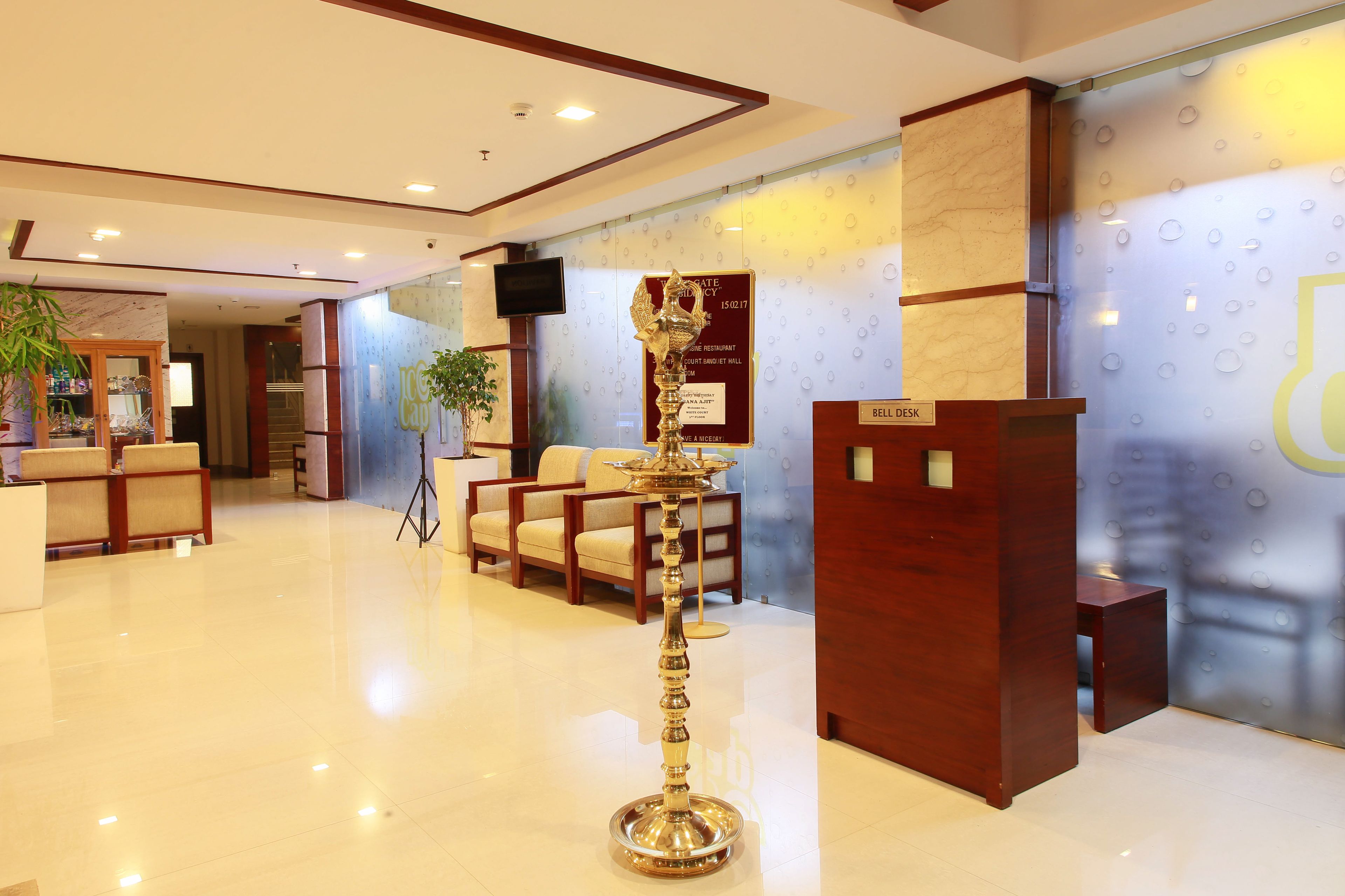 Concierge desk