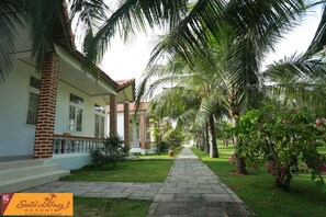 Property grounds - Suoi Hong Resort (Phan Thiet)