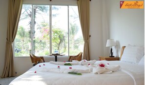 Minibar, bureau, accès au Wi-Fi (inclus), literie fournie