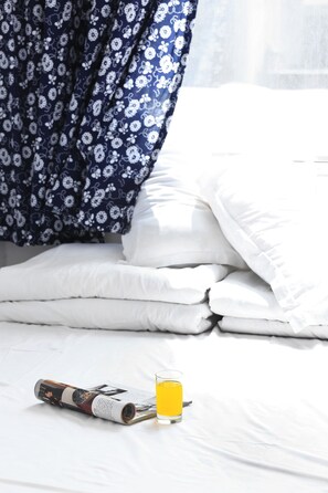 1 habitación, muebles diferentes y escritorio 