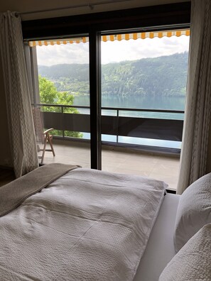 1 bedroom, iron/ironing board, free WiFi, bed sheets - Sunny 2 room apartment with a fantastic view of Lake Millstatt (Millstatt)