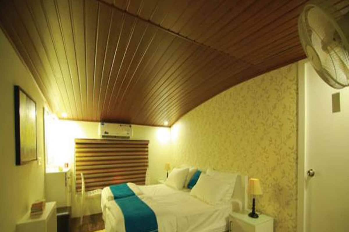 In-room safe, desk