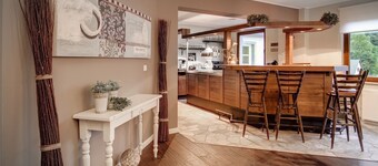 Luksuriøs Holiday Villa, opp til 21 personer, med 9 soverom og 8 bad !!