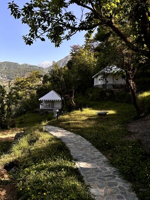 Exterior - Mountain Vieww Retrreat at Indrunag (Dharamshala)