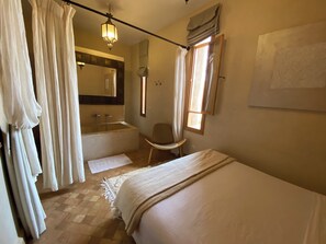 4 soverom, strykejern/-brett, wi-fi og sengetøy