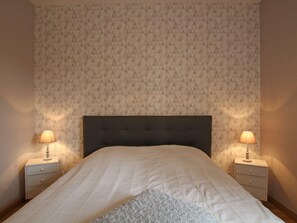 4 bedrooms, free WiFi