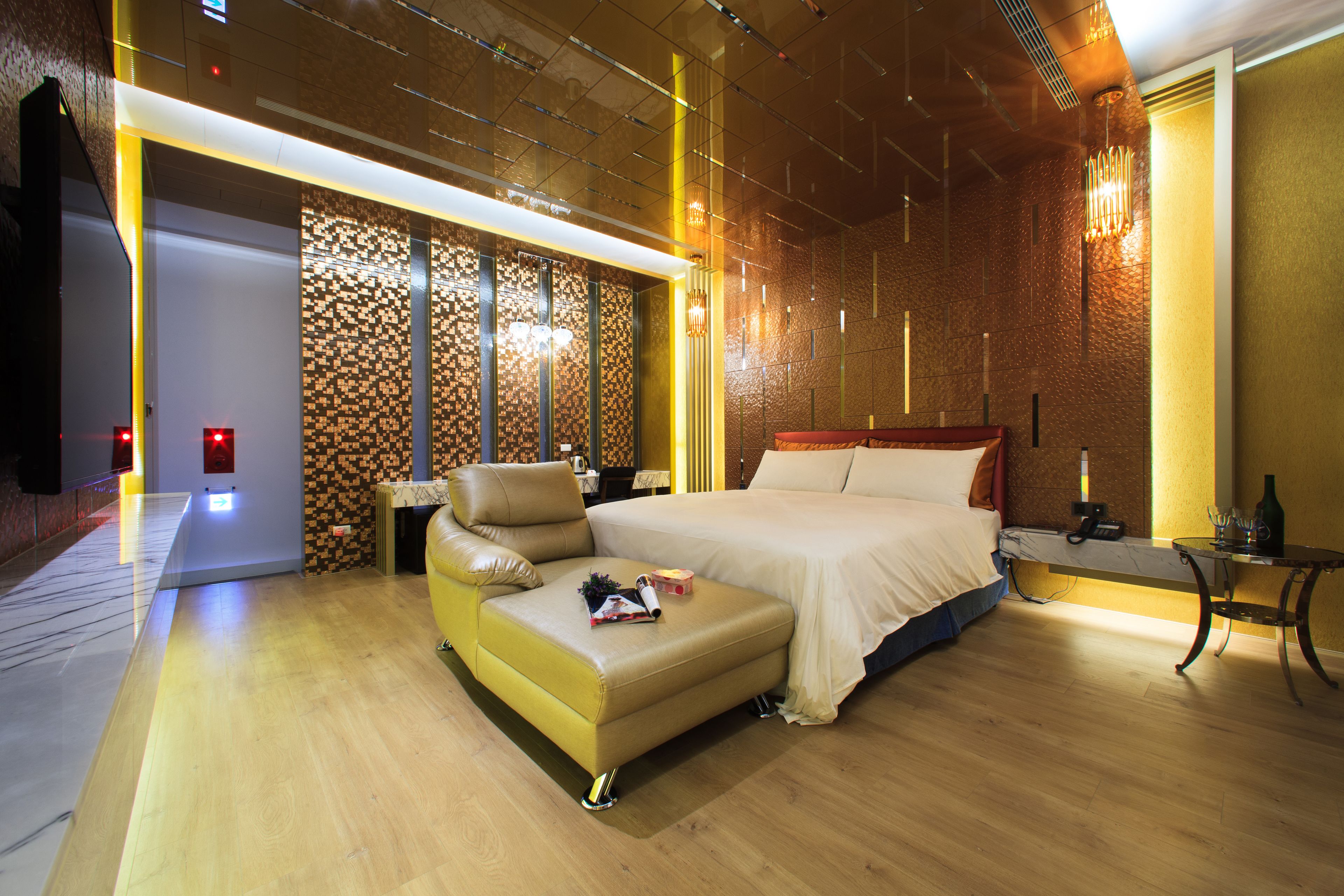 deluxe suite | premium bedding, minibar, desk, blackout curtains