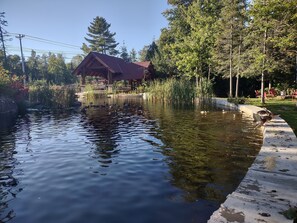 Property grounds - The Trail's Edge / "Captain's Quarters" Is A Gorgeous Retreat, In Any Season.  (Duluth)