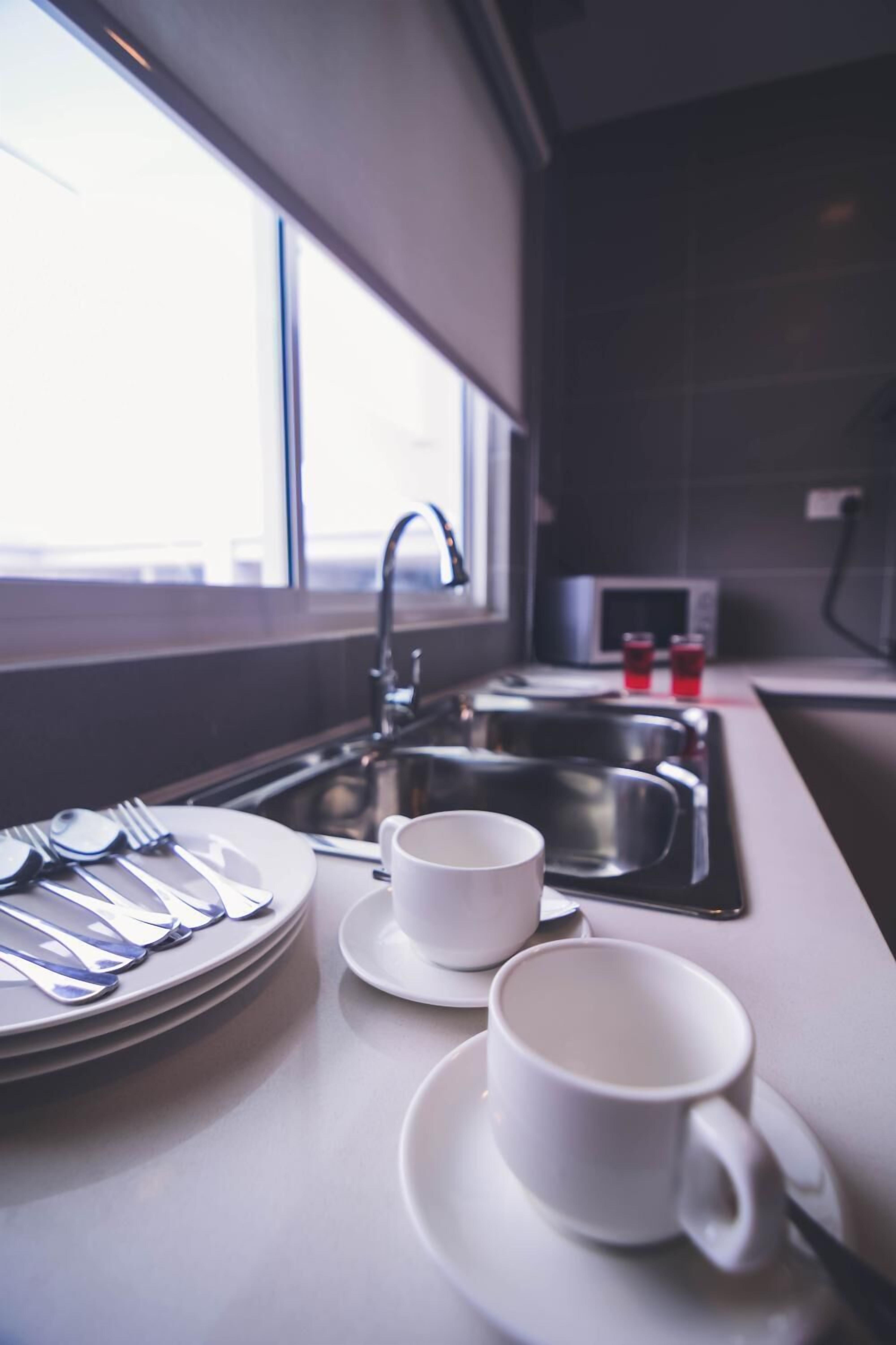 coffee/tea maker, electric kettle