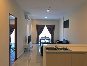 Télévision LED de 32 pouces avec chaînes par satellite, télévision