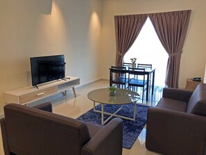 Apartment, 2 Bedrooms | Living area