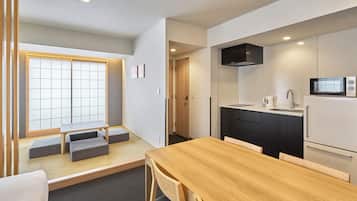Couette en duvet d'oie, coffres-forts dans les chambres, bureau