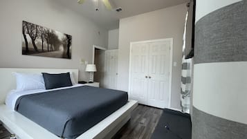7 habitaciones, tabla de planchar con plancha y wifi gratis