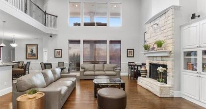 Newhouse Manor Dallas Premier Location