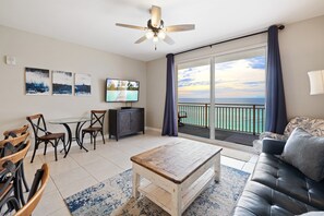 Smart TV, mesa de ping pong