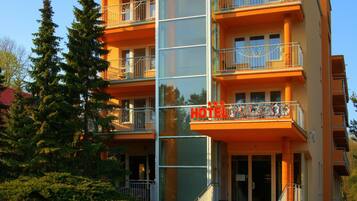 Fachada del alojamiento