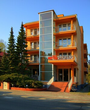 Front of property - Hotel Polaris III (Swinoujscie)