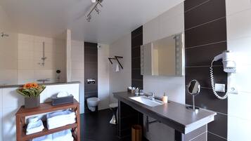 Suite Familiale, salle de bains privée (SYLVANER) | Salle de bain