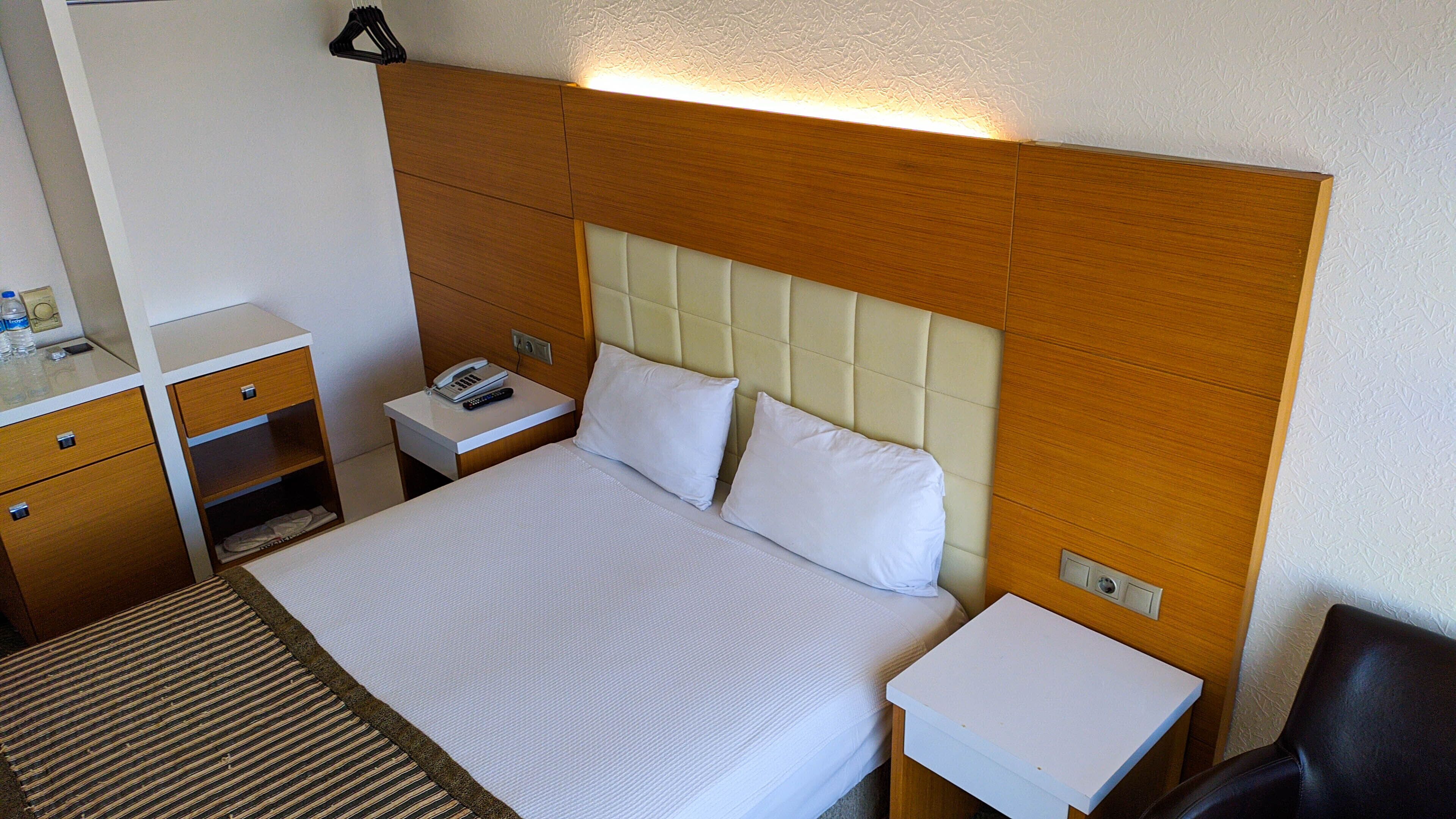 family room, 1 bedroom | premium bedding, minibar, desk, soundproofing