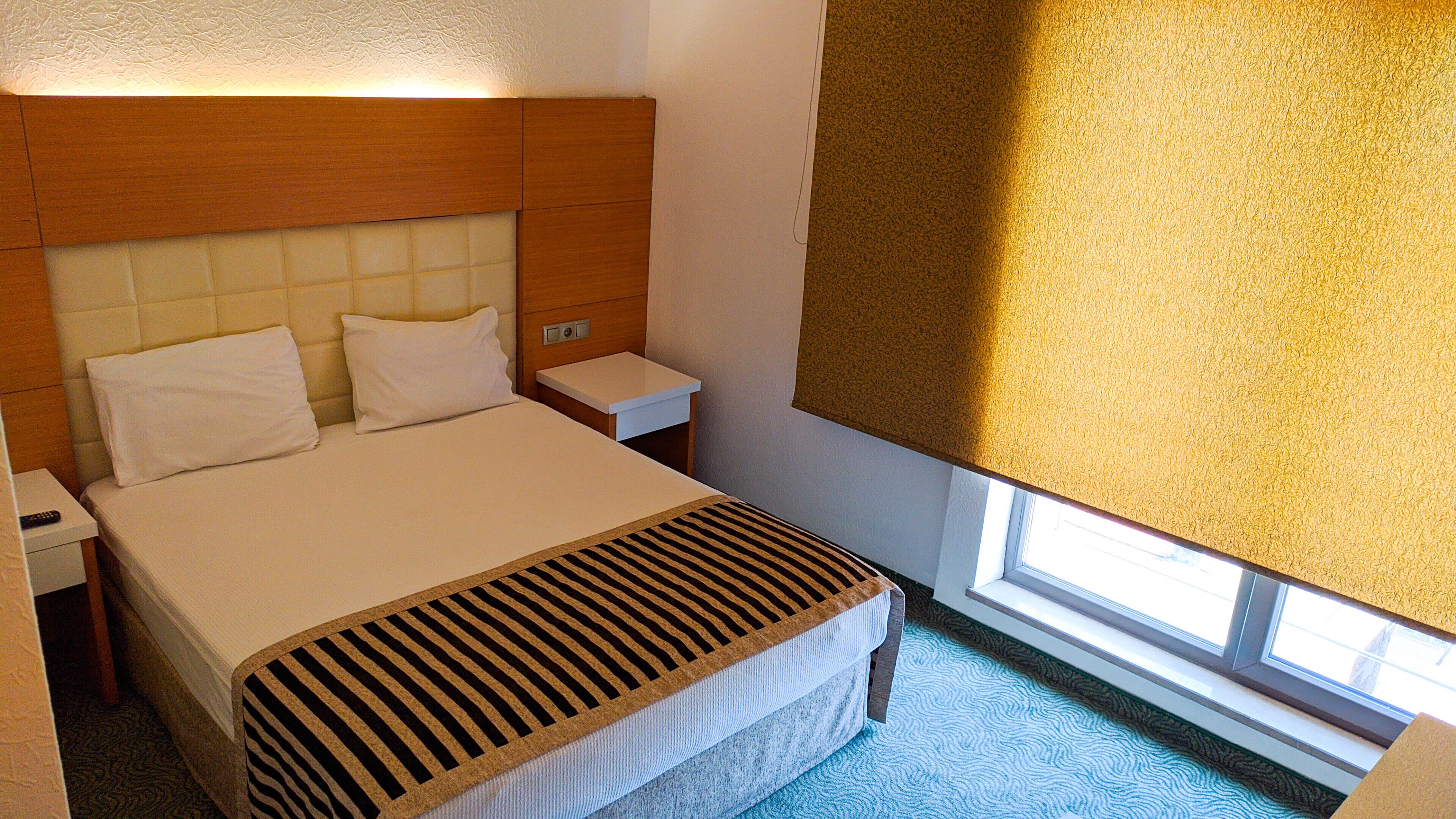 family room, 1 bedroom | premium bedding, minibar, desk, soundproofing