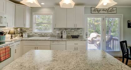 Beautiful, Charming, Historic Riverfront and Wrightsville Beach!