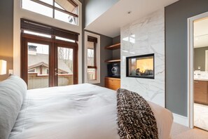 4 bedrooms, internet, bed sheets