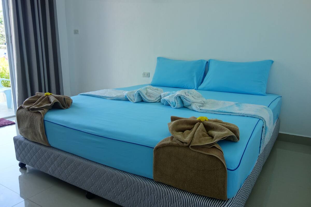 standard double room, garden view | minibar, blackout curtains, free wifi, bed sheets