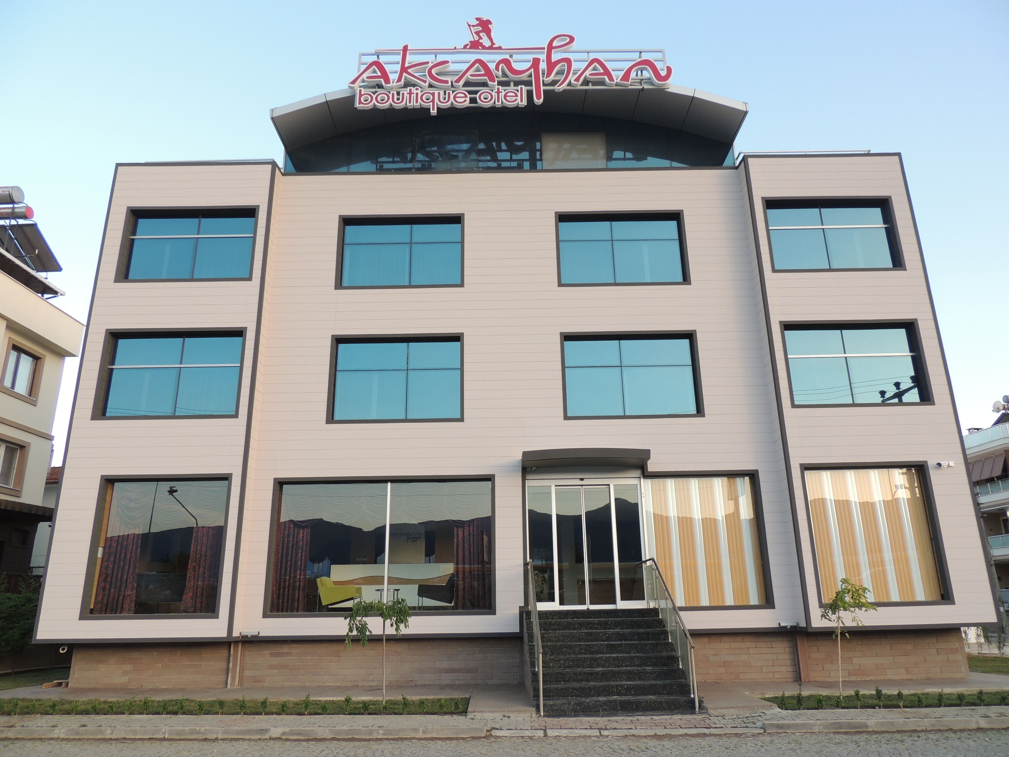 واجهة المنشأة
