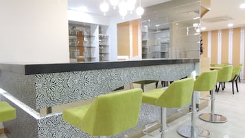 Bar (in der Unterkunft)