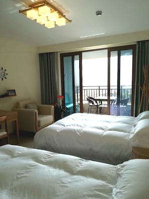 Deluxe Double Room with Sea View | Desk, blackout drapes, free WiFi, wheelchair access